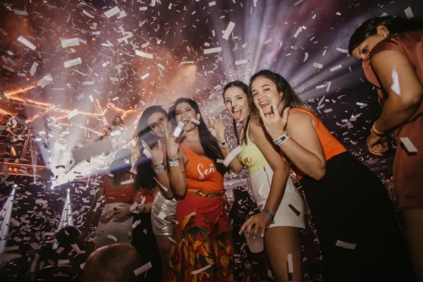 COCOBONGO SHOW & DISCO- Open Bar - $90 - Image 6